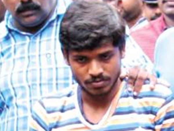 മീറിന് കഥകളില്