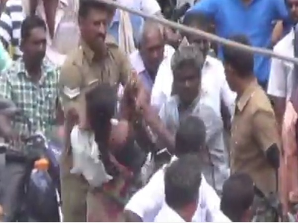 17 കാരന് നേരെ തുടങ്ങിയ ആക്രമണം