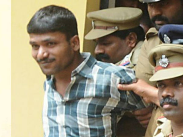 സ്വാമിയായാല് കൊല്ലില്ല എന്നാണോ