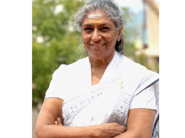 മലയാളത്തിലാണ് ആ പാട്ട്