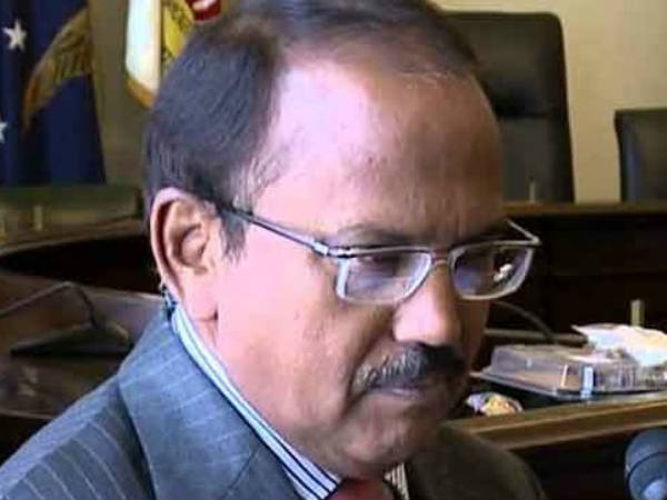 അണ്ടര് കണ്ട്രോള്
