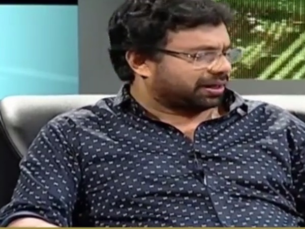 തുണിയഴിച്ച് കാണിക്കാന്