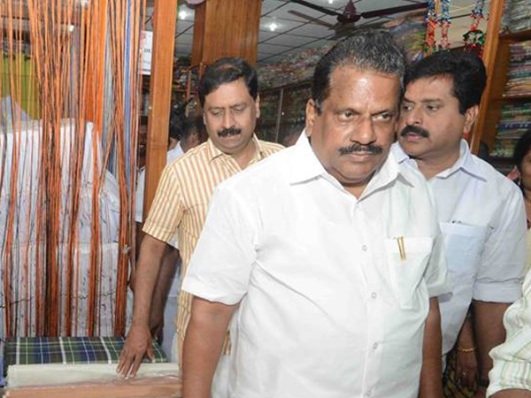 ചാക്കിന് വിറ്റതും