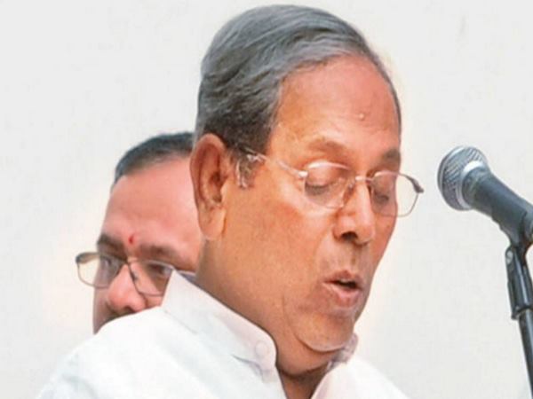 ലൈംഗികാരോപണത്തെത്തുടര്ന്ന് രാജി