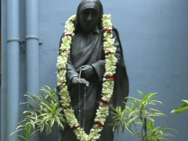 ലക്ഷ്യം വിദേശികള്