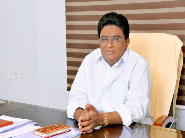 ട്രോളോട് ട്രോള്