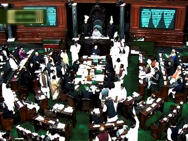 മക്കളെയും കാണാന് അനുവദിച്ചില്ല