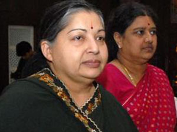 പിന്നേയും അമ്മയുടെ തോഴി