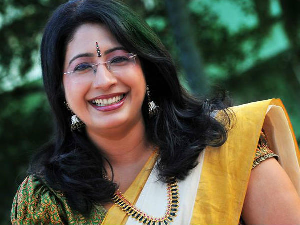 അധ്യാപികയും സെലിബ്രിറ്റിയും