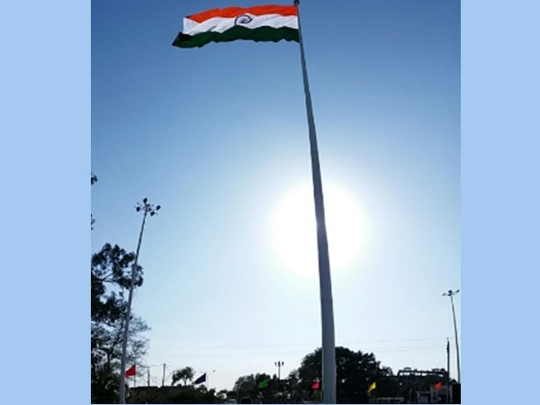 പാകിസ്താന് രംഗത്ത്