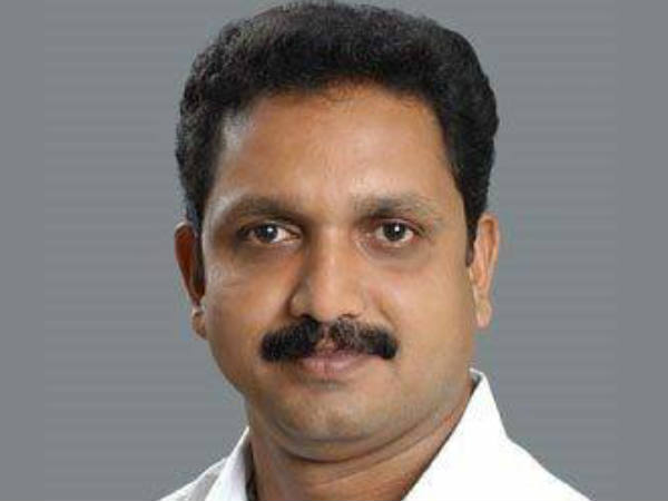പാര്ട്ടി ഫണ്ടില് നിന്ന് കൊടുക്കട്ടെ