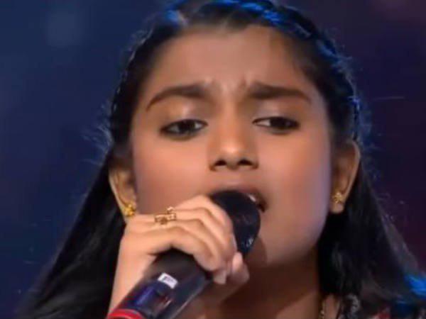 വിലക്കിയത് ആര്