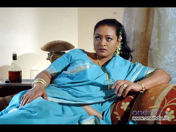 ഷക്കീലയുമായി ചേര്ക്കുന്നതിന് പിന്നില്