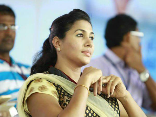 മറ്റു മെഡലുകള് തിരിച്ചെടുത്തു