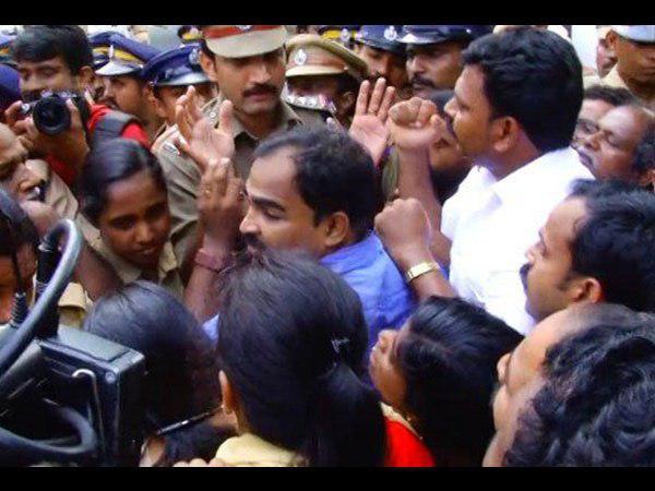 കൂടെക്കൂട്ടാന് കൊള്ളാത്തവരോ