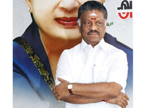 ഒപിഎസ് തിരിച്ചുവരണം