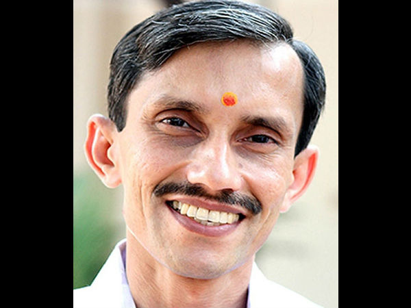 തീരുമാനങ്ങള് അടിച്ചേല്പ്പിക്കുന്നു
