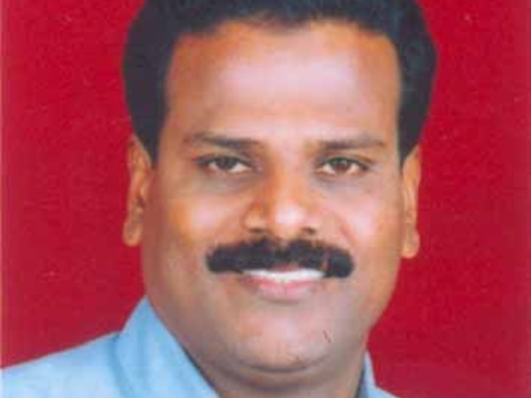 മുന്നിൽ സംസ്ഥാന നേതാക്കൾ
