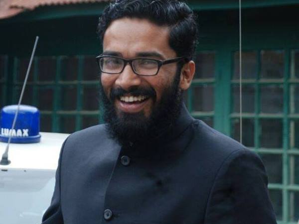 താരം സബ് കളക്ടര്