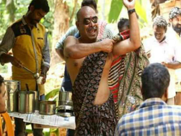 ചിരിപ്പിച്ച് വയ്യാണ്ടായേ