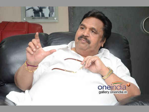 പത്രപ്രവര്ത്തകന്