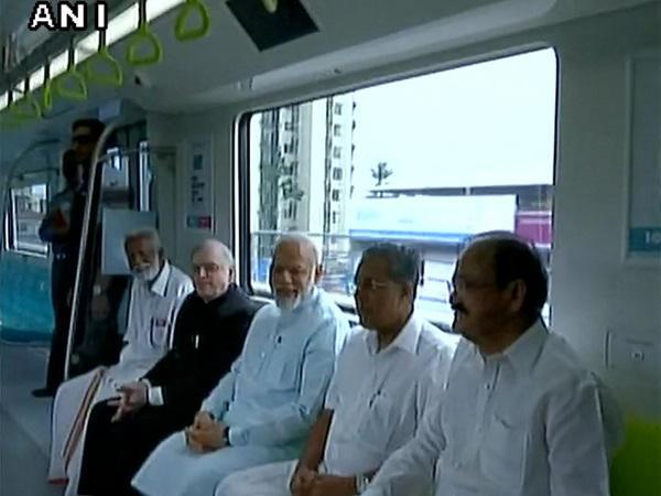 ഉളുപ്പ് എന്നൊന്നില്ലേ?