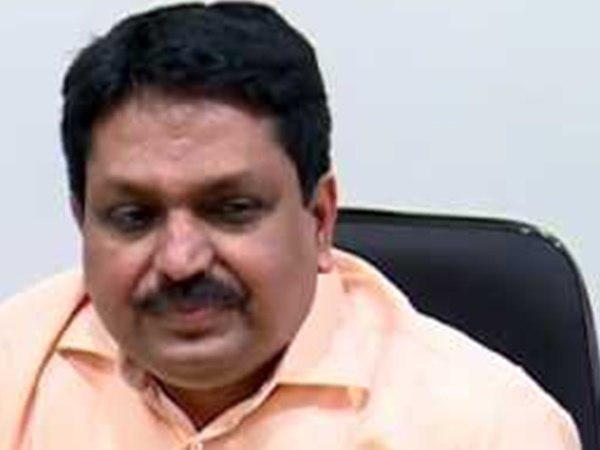 ചുമതലയേൽക്കുന്നതിന് തൊട്ട്മുമ്പ്