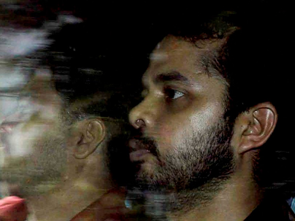 വിലക്ക് നീക്കിയത്