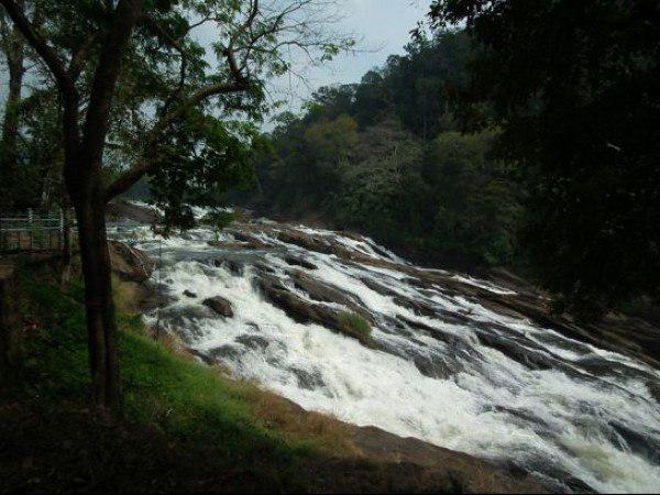 എല്ലാവര്ക്കും വൈദ്യുതിയും എസിയും വേണം