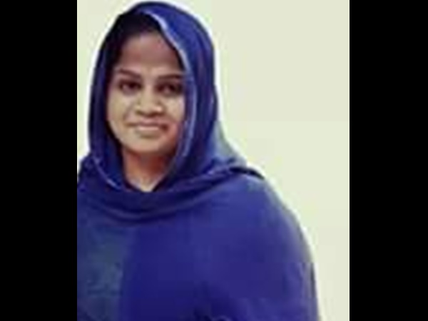 മലപ്പുറത്തുകാരി, മുസ്ലിം, ഡോക്ടർ