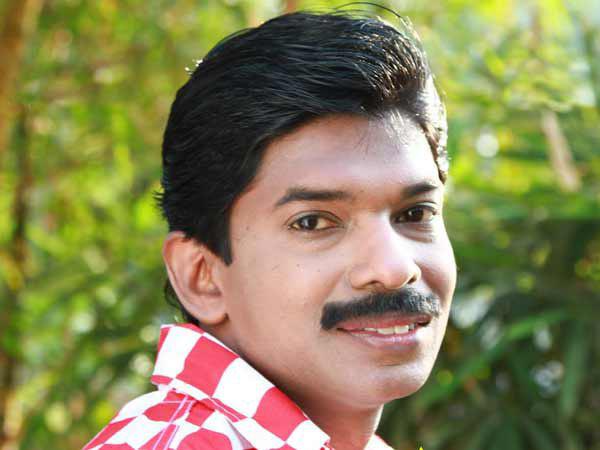 സുഖിപ്പിച്ച് പോസ്റ്റ് ഇടാൻ കഴിയില്ല