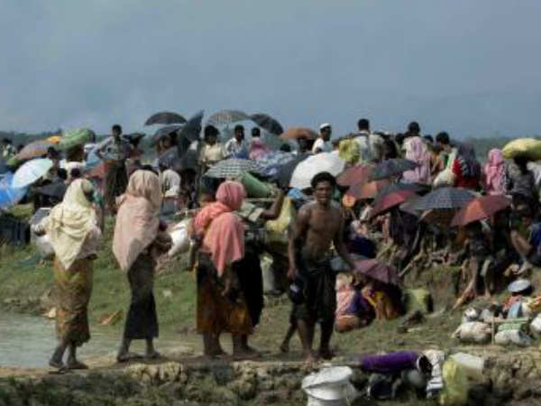 നാൽപ്പതിനായിരത്തോളം ജനങ്ങൾ