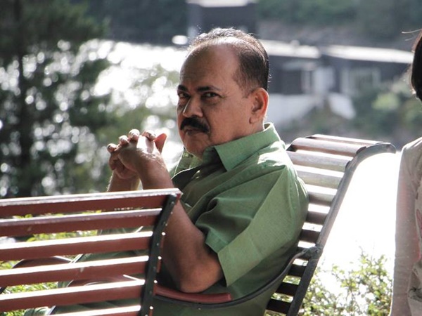 അതും പഠിപ്പിക്കണോ