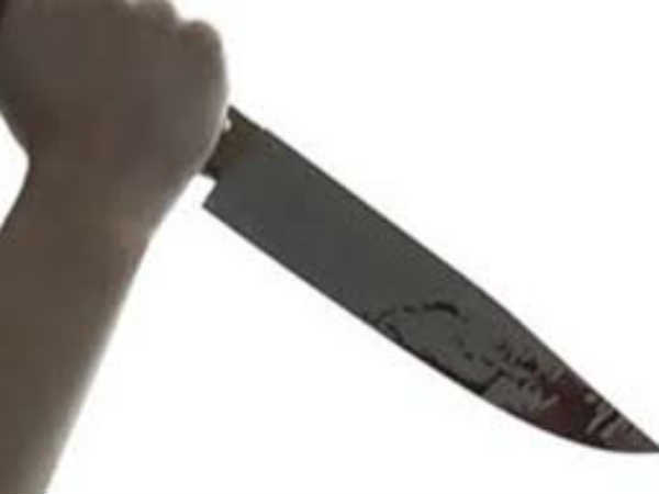പ്രേമകുമാരിയെയും കുത്തി