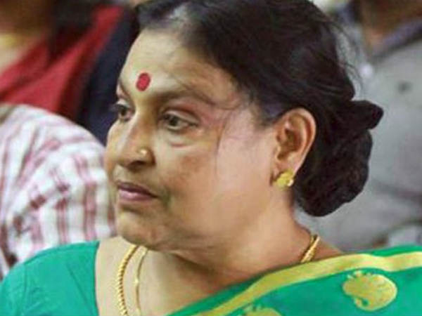കുടുംബത്തെ ഒന്നാകെ