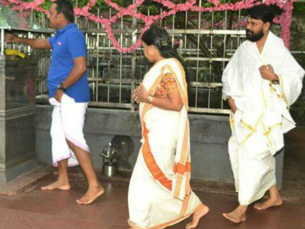 കാവ്യയില്ലാതെ ഗുരുവായൂരിൽ