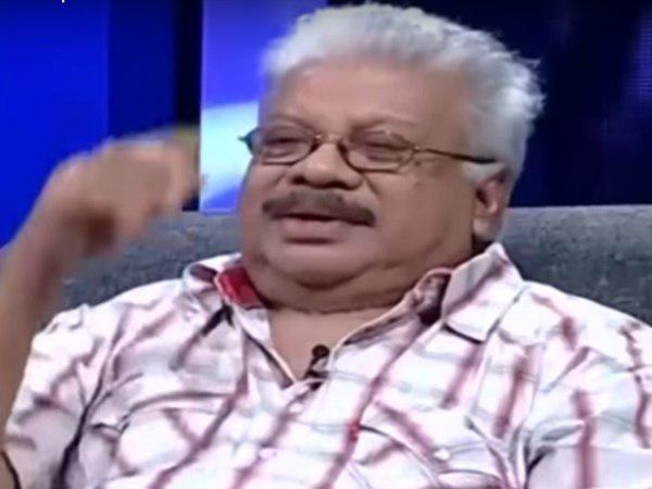 എഴുത്തുകാരന് പ്രവാചകനെപ്പോലെ