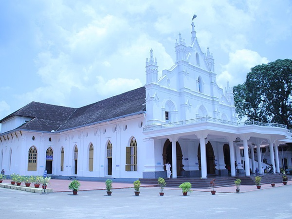 ഭരണങ്ങാനംപള്ളി സന്ദര്ശനം