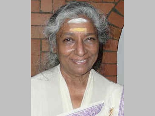 പാട്ട് നിര്ത്തി