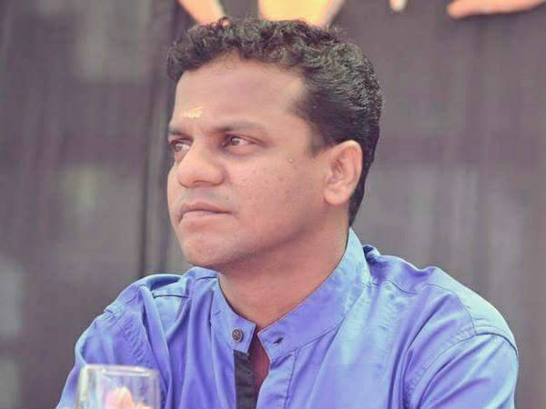 സന്തോഷം കൊണ്ട്
