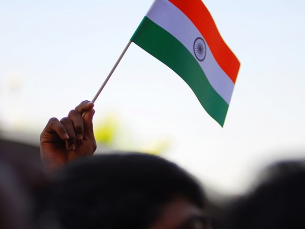 രാജ്യസ്നേഹവും ദേശീയബോധവും ഉണർത്താൻ