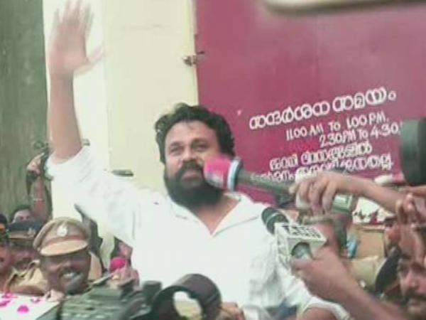 മൊഴി മാറ്റത്തിനു പിന്നില്?
