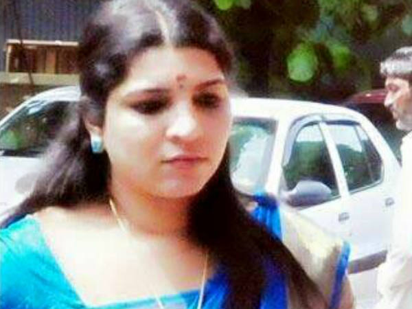 തെളിവ് നൽകാൻ ആവശ്യപ്പെട്ടു
