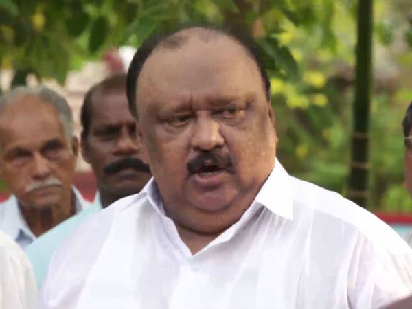 ഹര്ജിക്കാര്