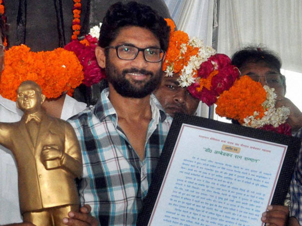 മേവാനിയുടെ പിന്തുണയും കോണ്ഗ്രസിന്