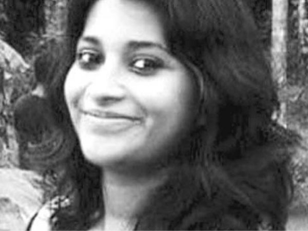 കെഎംസിടി കൺഫെഷൻസ്...