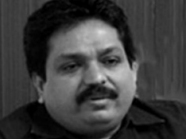കാക്കനാട് പ്രസിൽ...