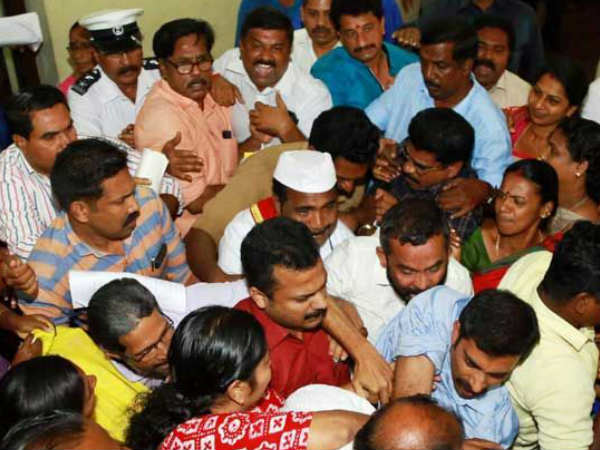 നീക്കം തുടങ്ങി...