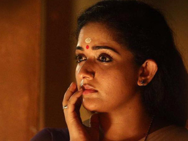 കാവ്യ മാധവന്