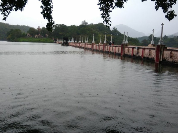മര്ച്ചന്റ് നേവിയുടെ സഹായം തേടി